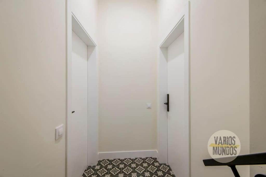 Cozy Y Centrico Apt Para 6Pax En Plaza Del Carmen E2 マドリード エクステリア 写真